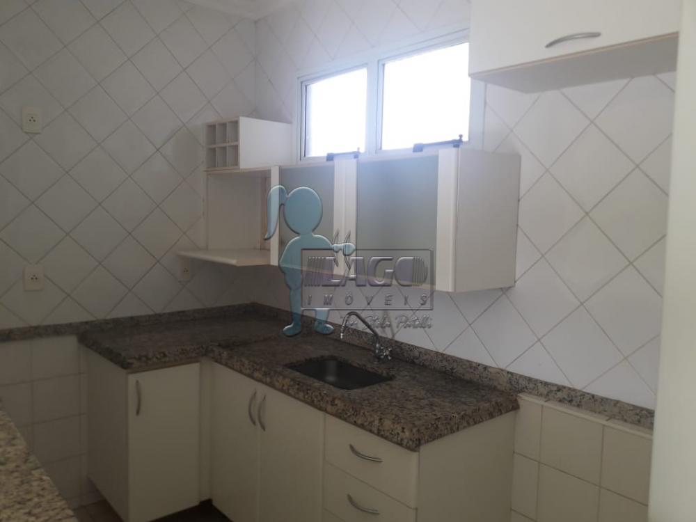 Alugar Apartamento / Padrão em Ribeirão Preto R$ 700,00 - Foto 3