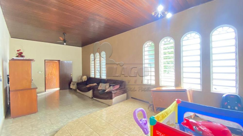 Comprar Casa / Padrão em Jaboticabal R$ 650.000,00 - Foto 2