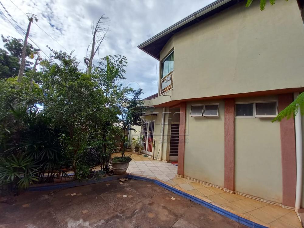 Alugar Casa / Padrão em Ribeirão Preto R$ 1.400,00 - Foto 13