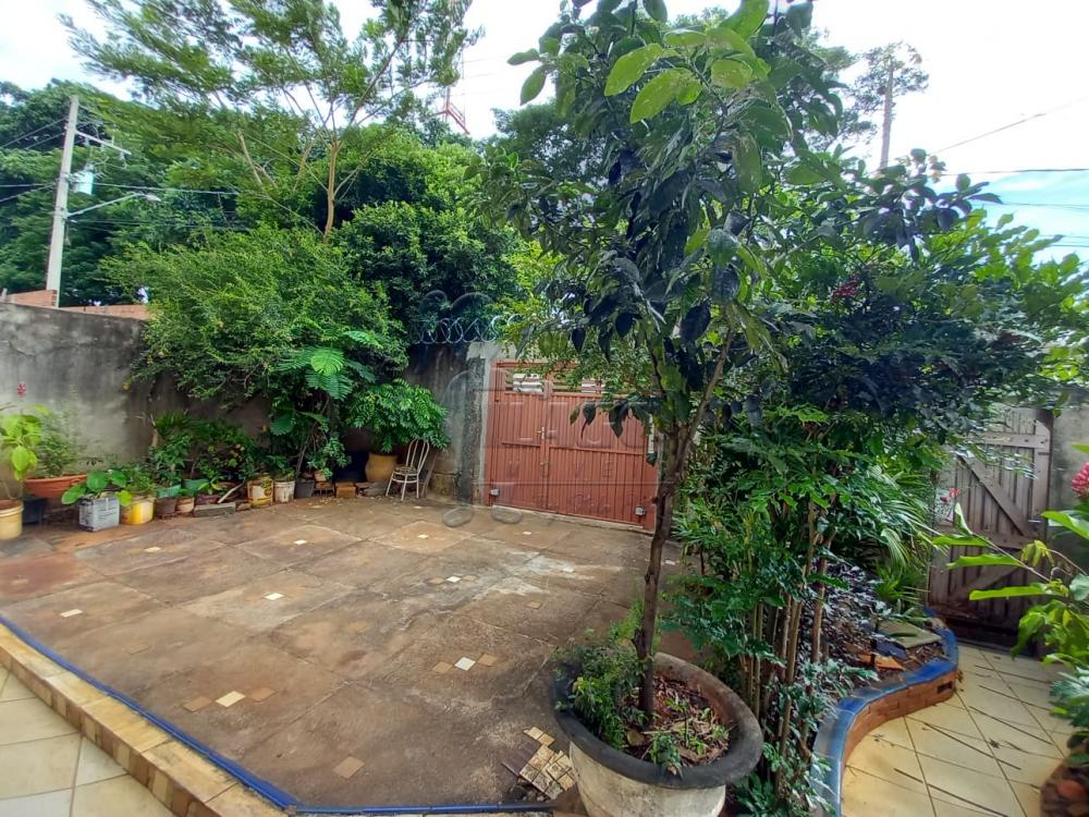 Alugar Casa / Padrão em Ribeirão Preto R$ 1.400,00 - Foto 14