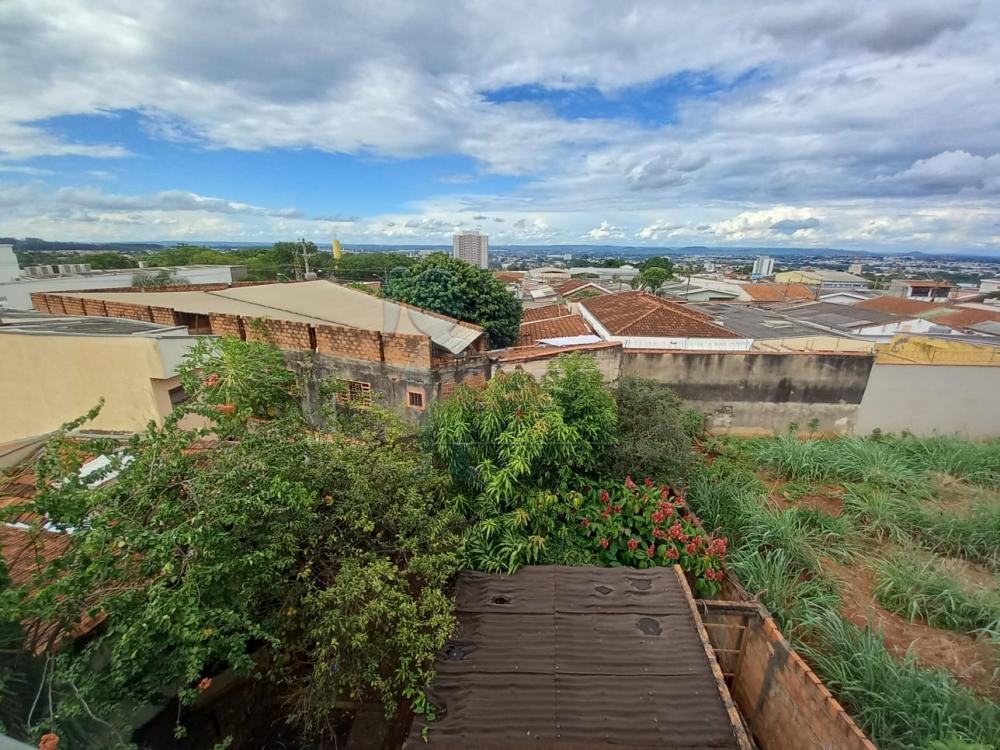 Alugar Casas / Padrão em Ribeirão Preto R$ 1.400,00 - Foto 18