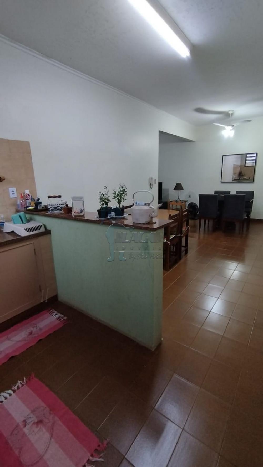 Alugar Casa / Padrão em Ribeirão Preto R$ 1.500,00 - Foto 2