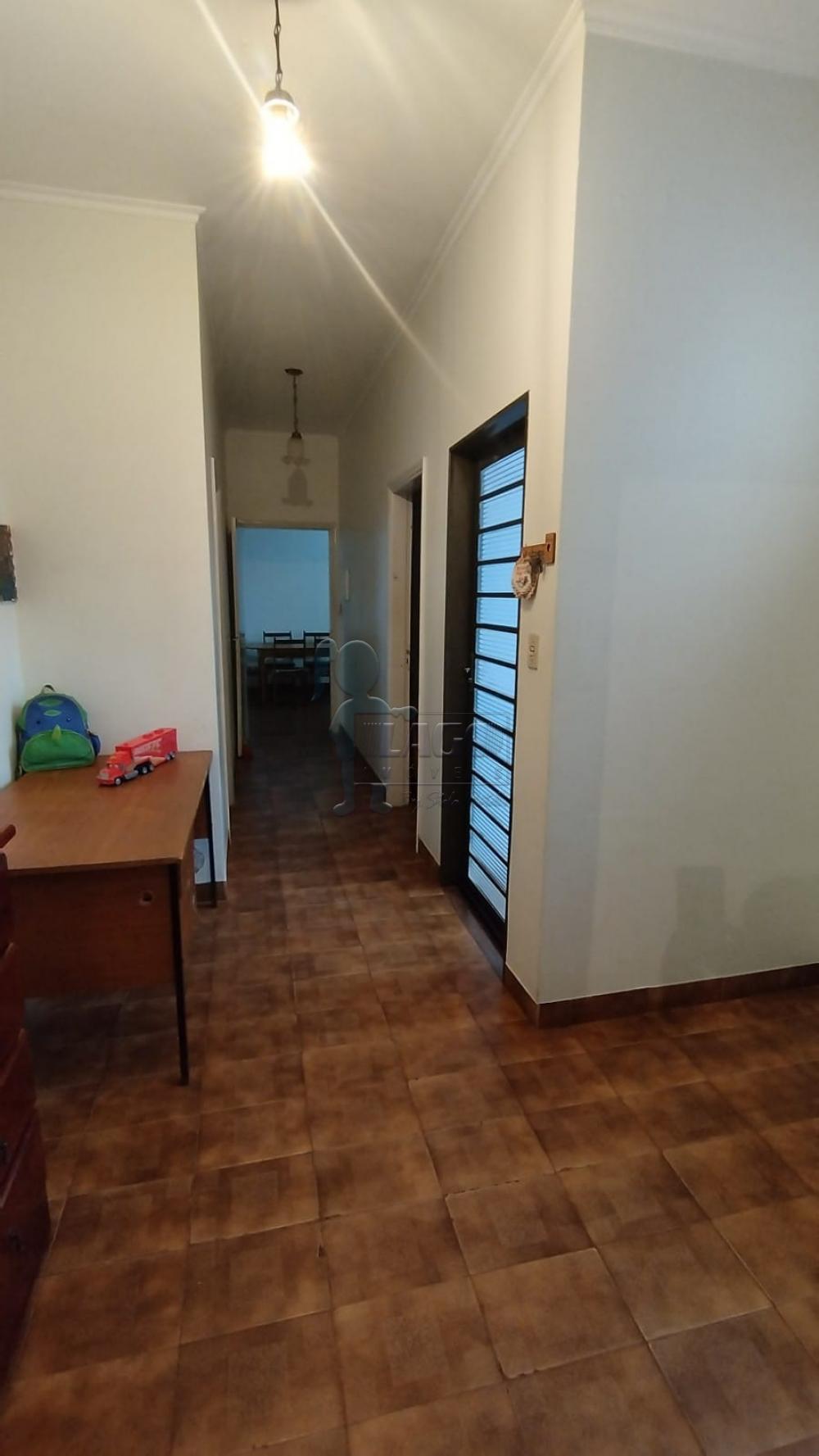 Alugar Casa / Padrão em Ribeirão Preto R$ 1.500,00 - Foto 5