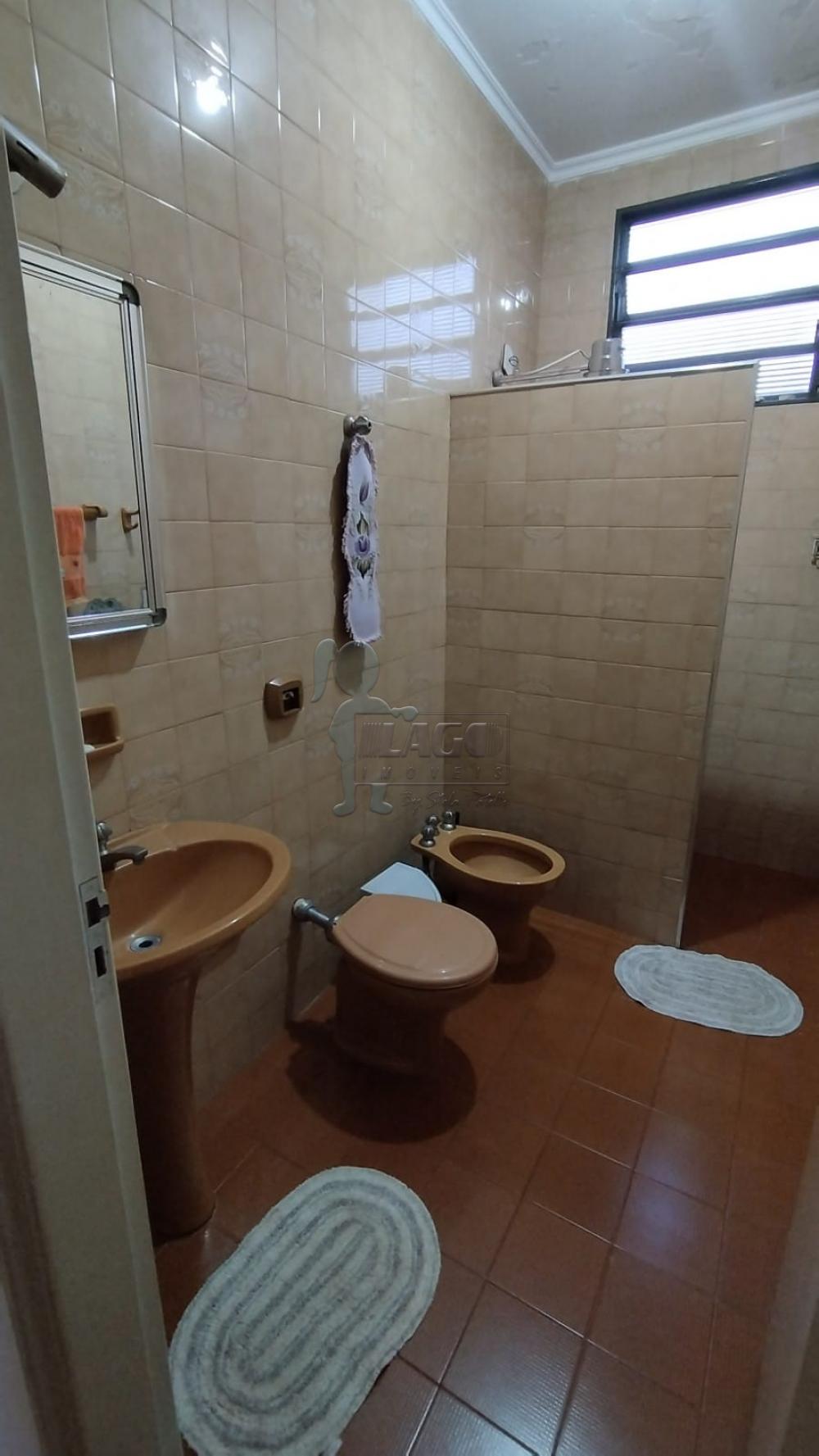 Alugar Casa / Padrão em Ribeirão Preto R$ 1.500,00 - Foto 8