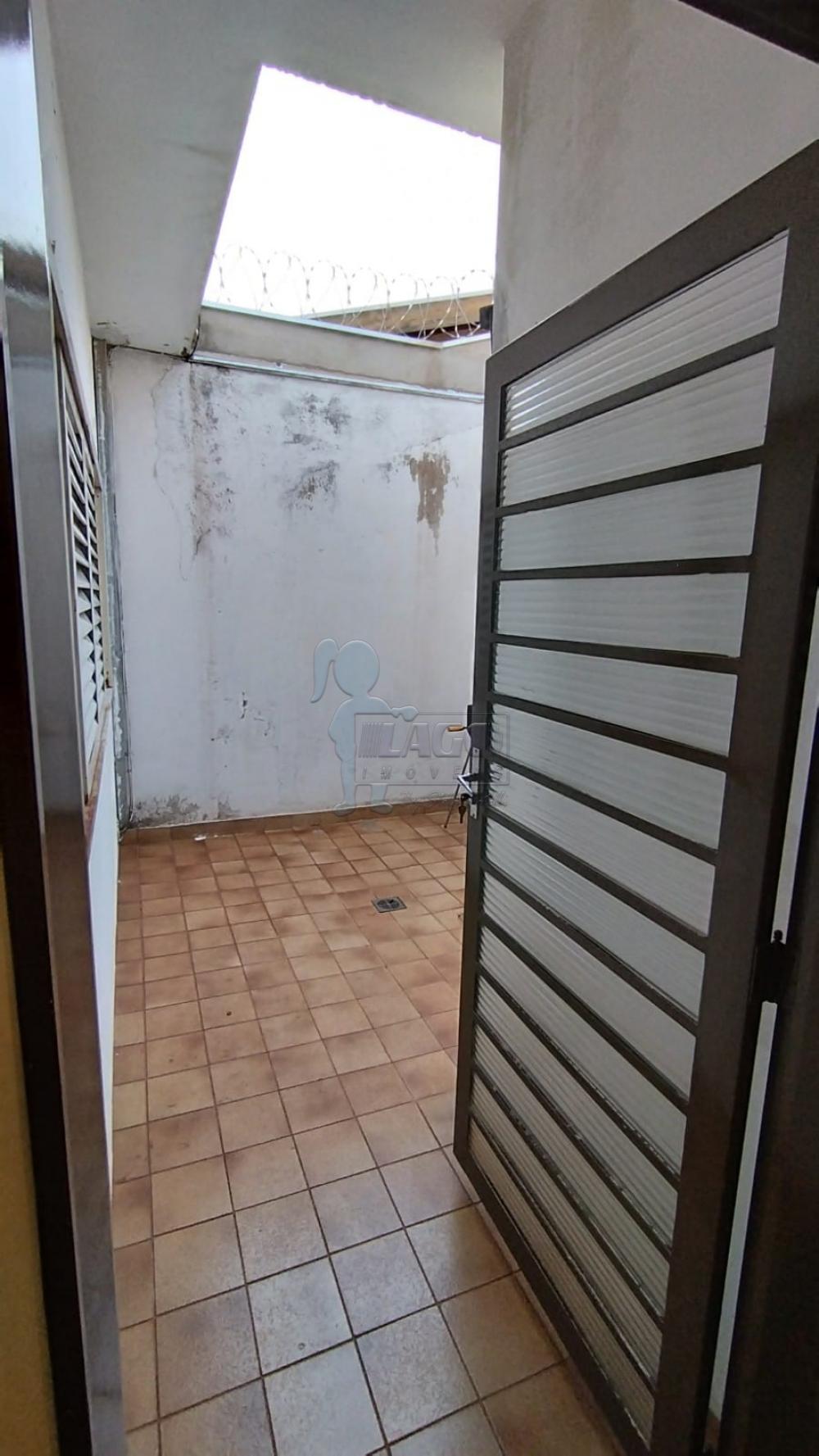 Alugar Casa / Padrão em Ribeirão Preto R$ 1.500,00 - Foto 17