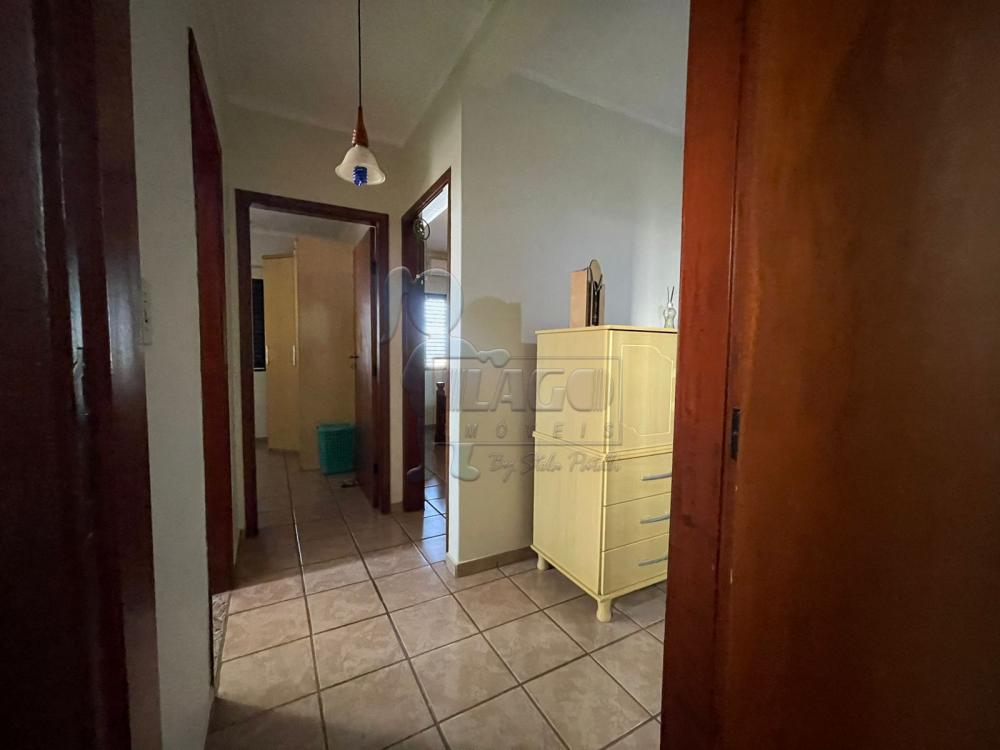 Alugar Casas / Padrão em Ribeirão Preto R$ 2.200,00 - Foto 3