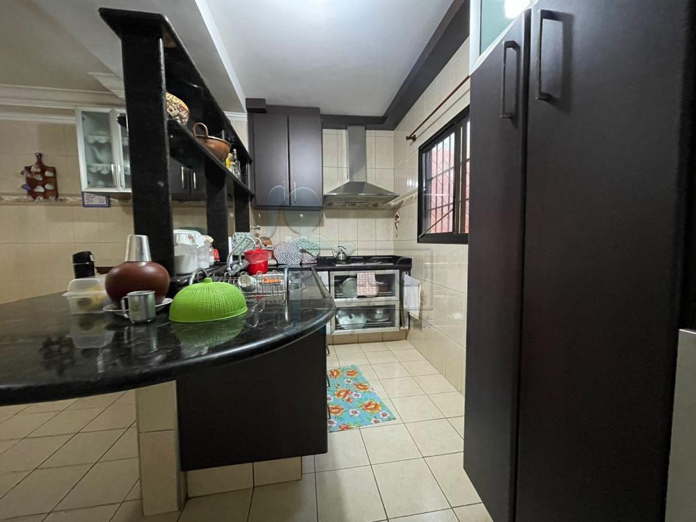 Alugar Casa / Padrão em Ribeirão Preto R$ 2.200,00 - Foto 8