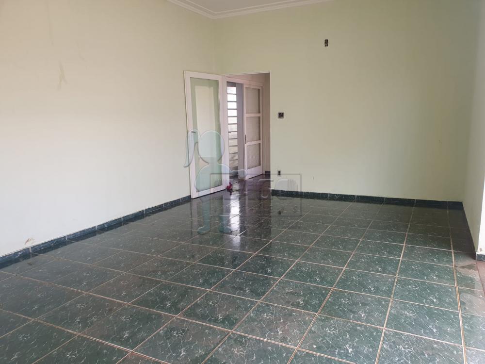 Alugar Casa / Padrão em Ribeirão Preto R$ 3.500,00 - Foto 2