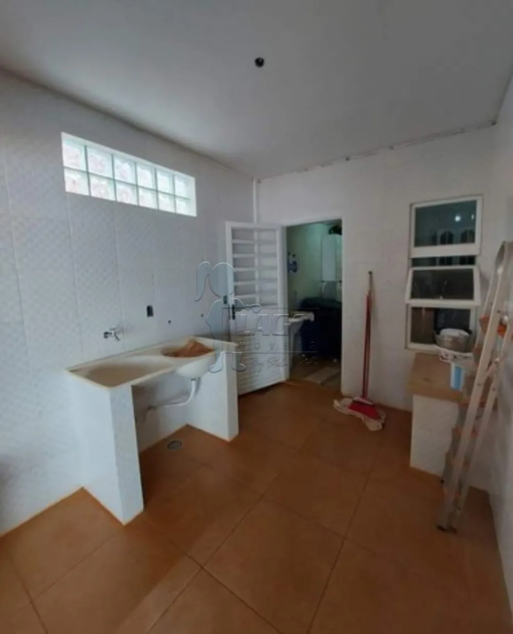 Comprar Casa condomínio / Padrão em Cravinhos R$ 675.000,00 - Foto 4