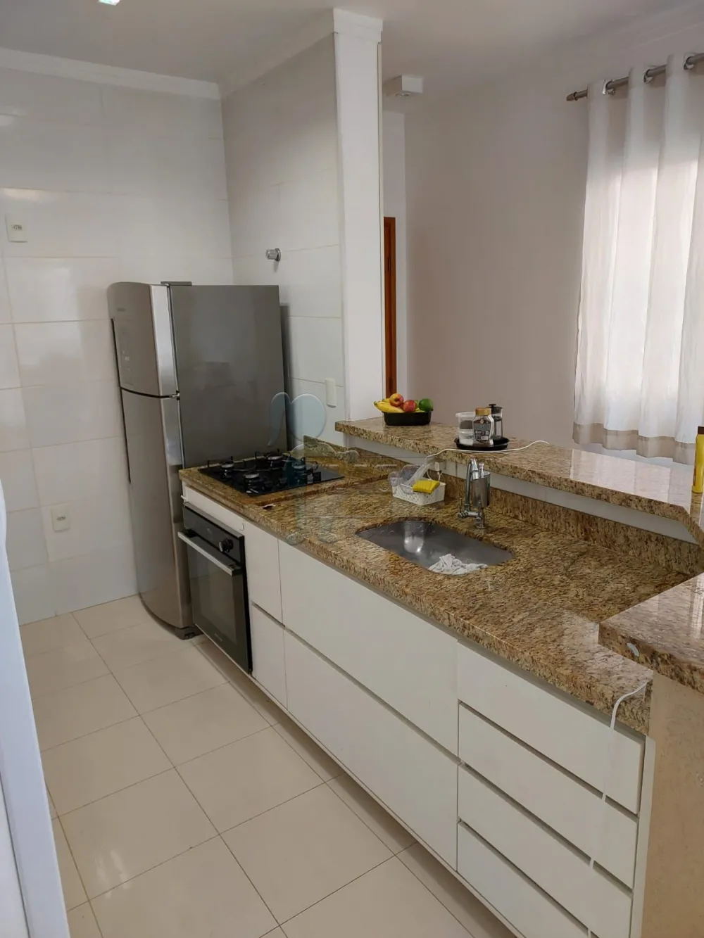 Alugar Apartamento / Padrão em Ribeirão Preto R$ 1.950,00 - Foto 4