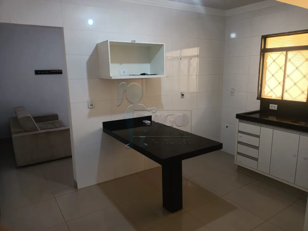 Alugar Casas / Padrão em Ribeirão Preto R$ 1.200,00 - Foto 3