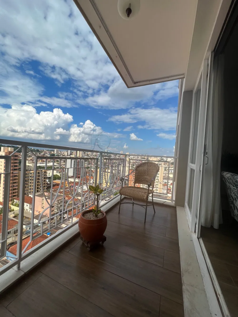 Comprar Apartamento / Padrão em Ribeirão Preto R$ 640.000,00 - Foto 3