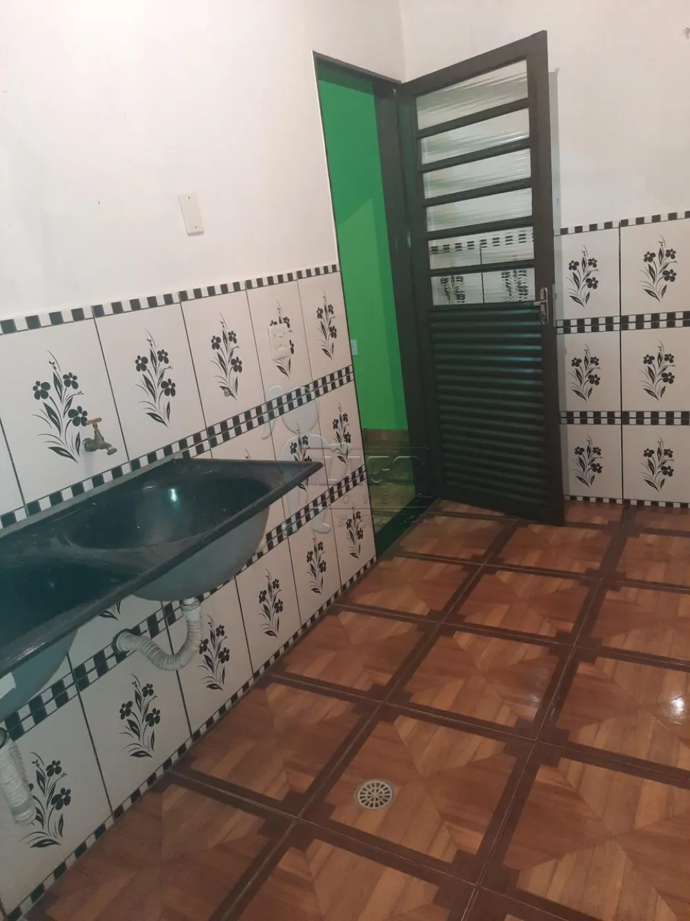 Comprar Casa / Padrão em Ribeirão Preto R$ 180.000,00 - Foto 3