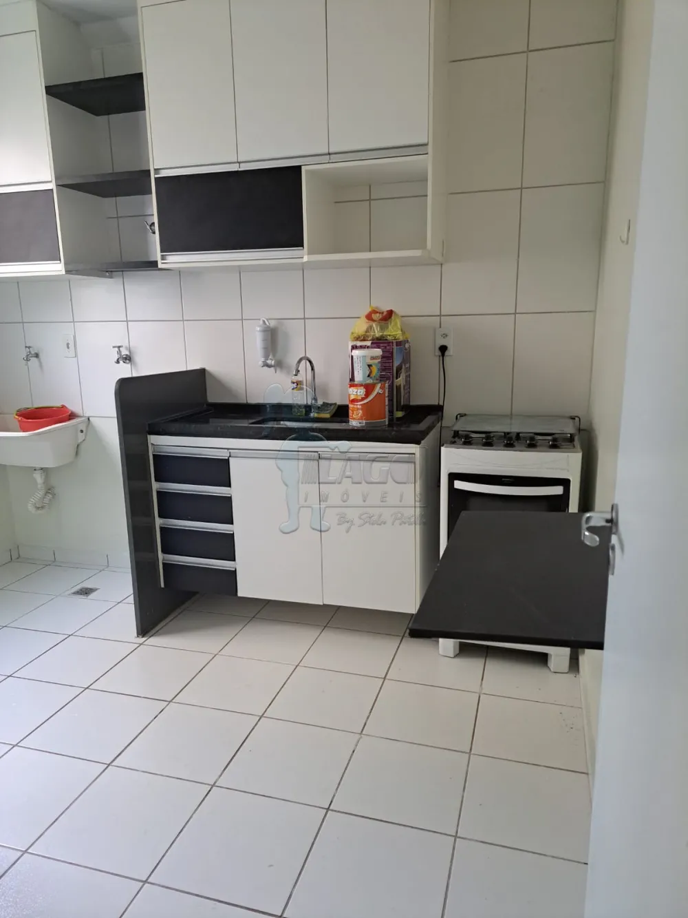 Alugar Apartamento / Padrão em Ribeirão Preto R$ 1.000,00 - Foto 2