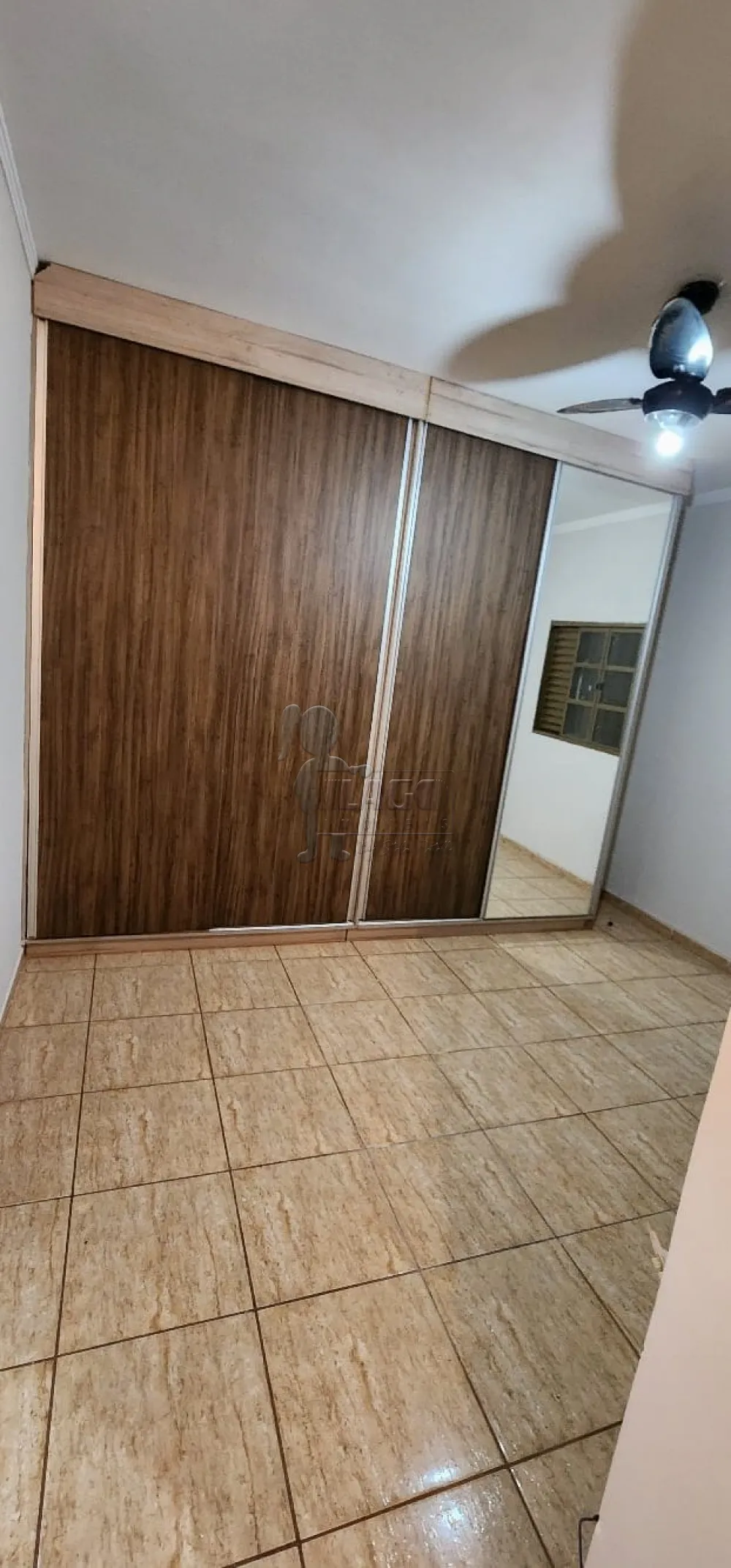 Comprar Casa / Padrão em Ribeirão Preto R$ 330.000,00 - Foto 1