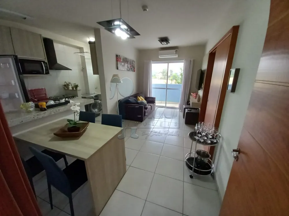 Alugar Apartamento / Padrão em Ribeirão Preto R$ 2.000,00 - Foto 1