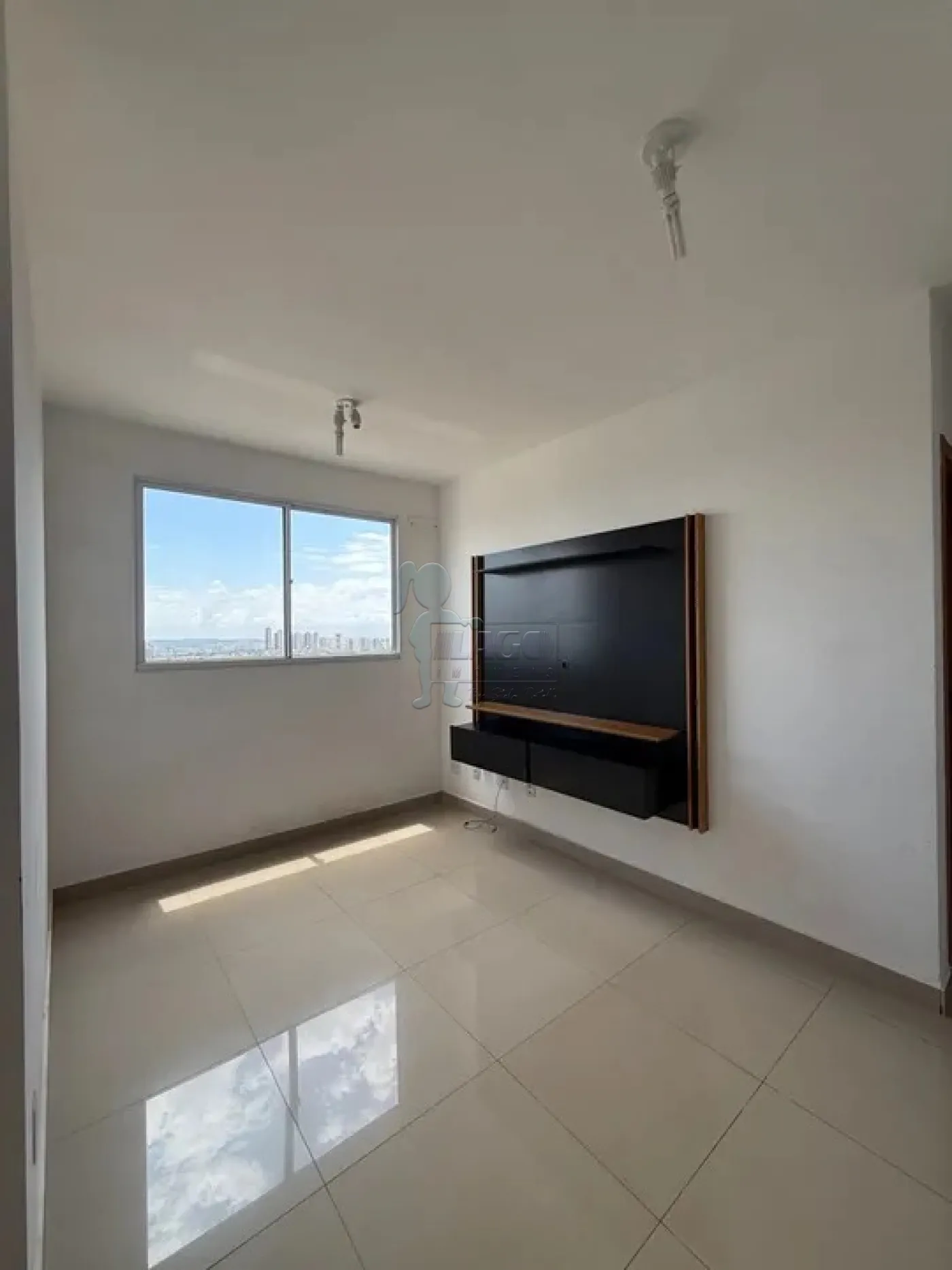 Alugar Apartamento / Padrão em Ribeirão Preto R$ 1.500,00 - Foto 2