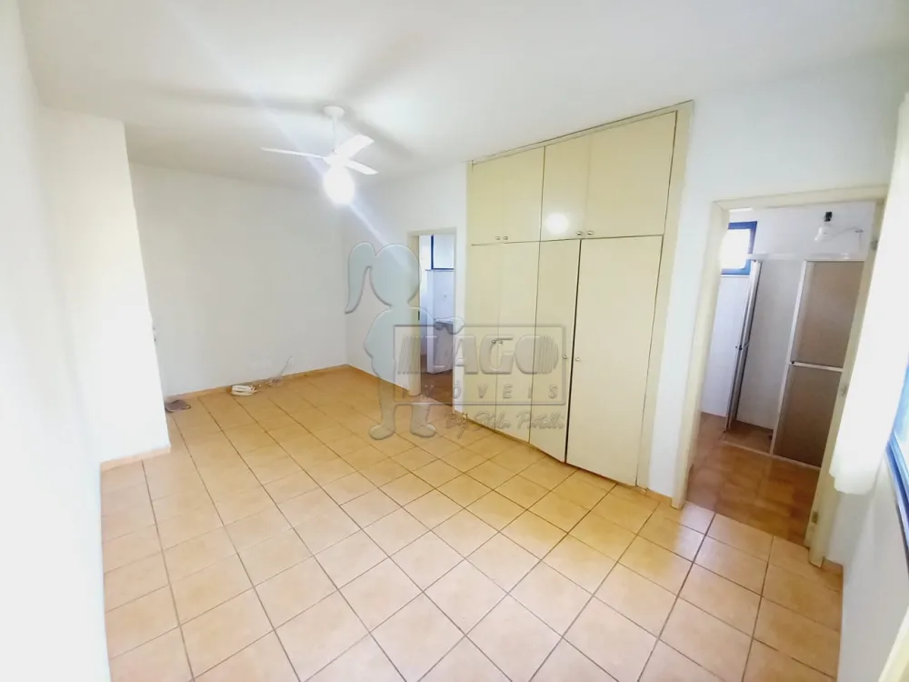 Comprar Apartamento / Kitnet em Ribeirão Preto - Foto 2