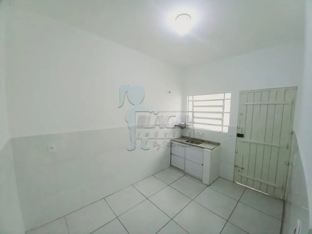 Alugar Casa / Padrão em Ribeirão Preto R$ 950,00 - Foto 5