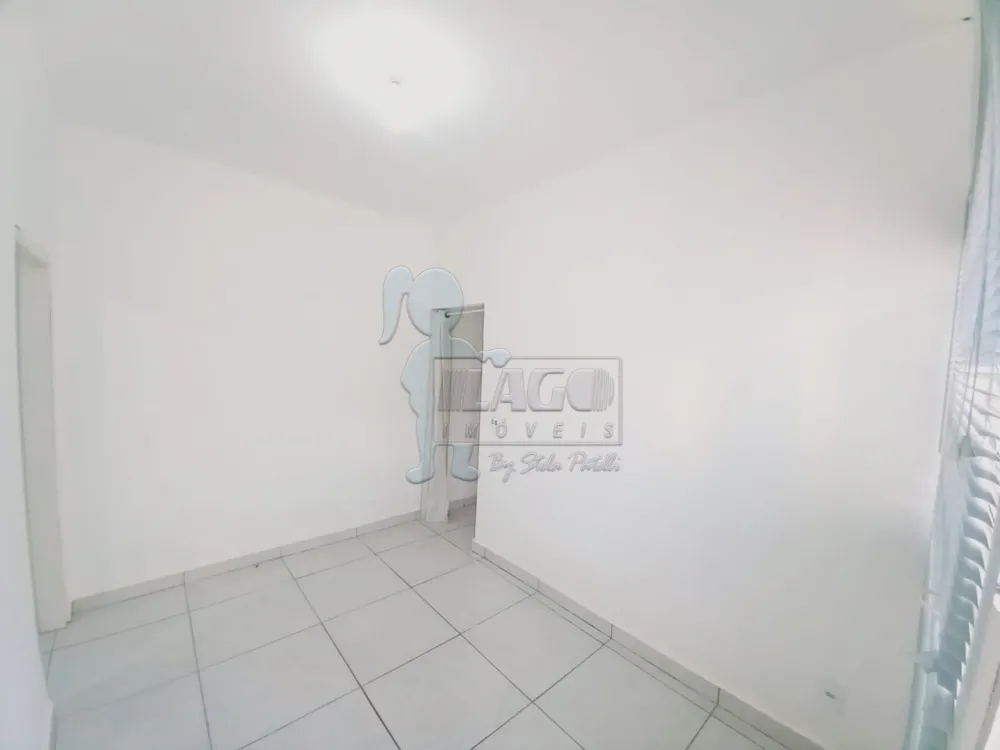 Alugar Casa / Padrão em Ribeirão Preto R$ 950,00 - Foto 2