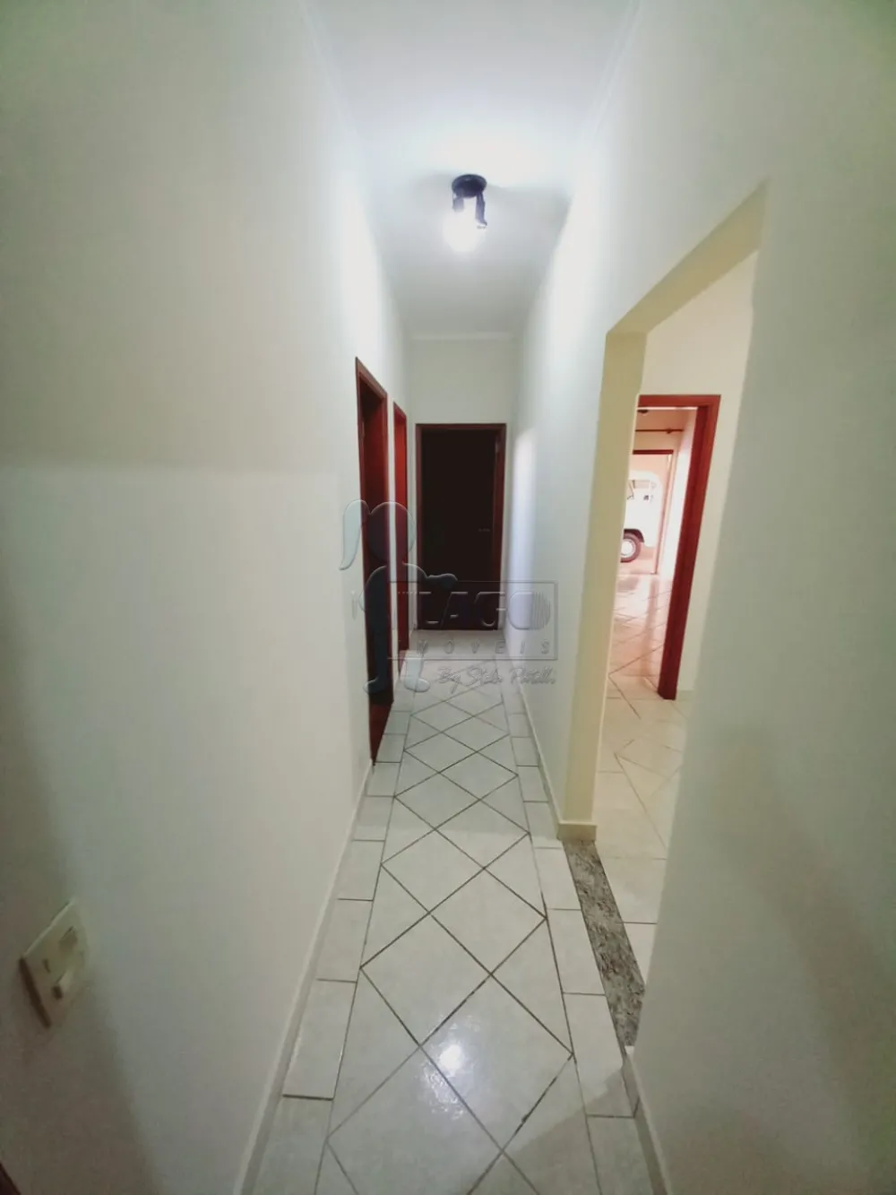 Alugar Casa / Padrão em Ribeirão Preto R$ 2.200,00 - Foto 8