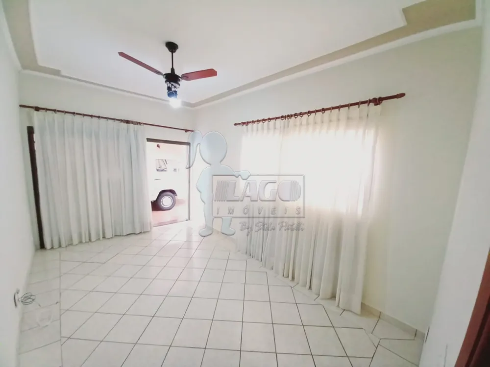 Alugar Casa / Padrão em Ribeirão Preto R$ 2.200,00 - Foto 1