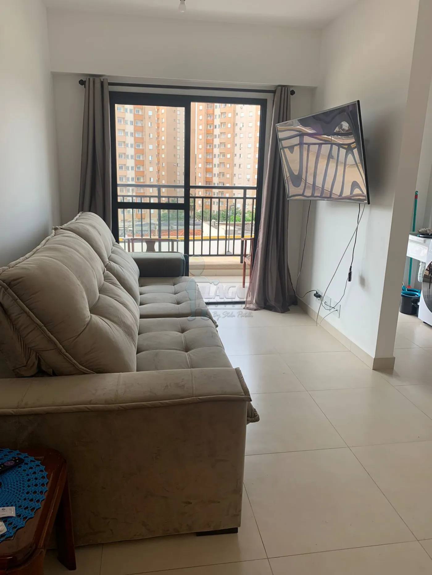 Alugar Apartamento / Padrão em Ribeirão Preto R$ 1.000,00 - Foto 2