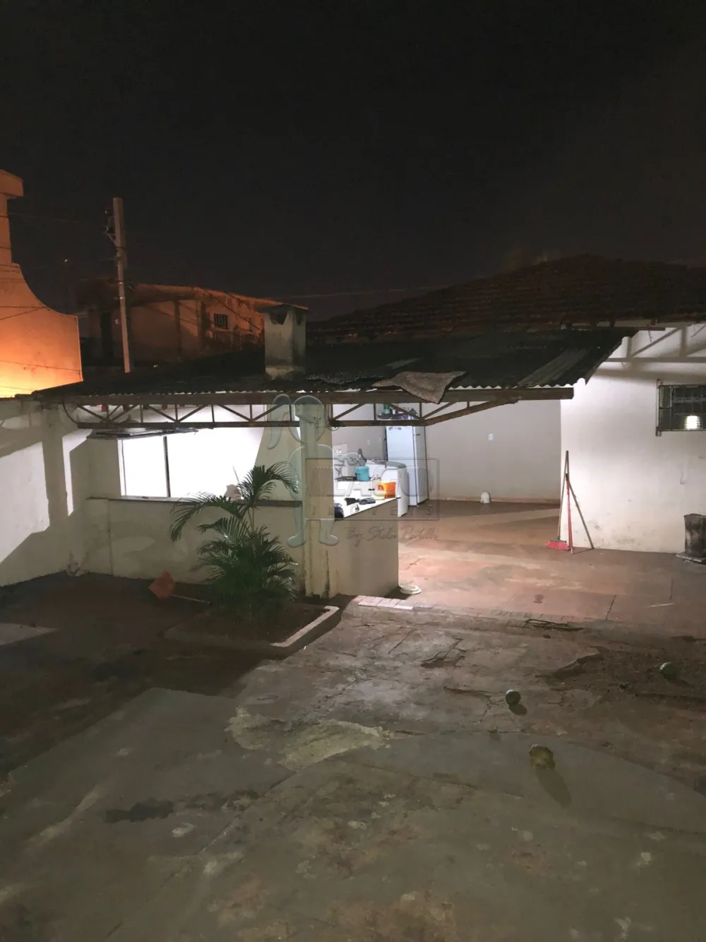 Alugar Casa / Padrão em Ribeirão Preto R$ 1.620,00 - Foto 2