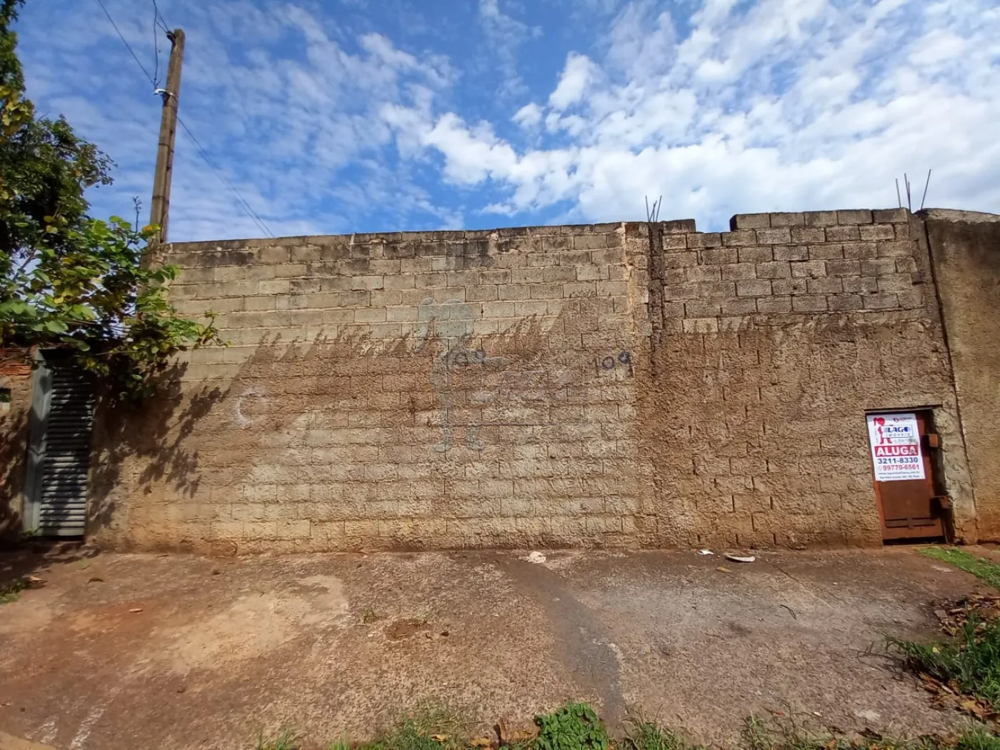 Alugar Terreno / Padrão em Ribeirão Preto R$ 2.500,00 - Foto 1