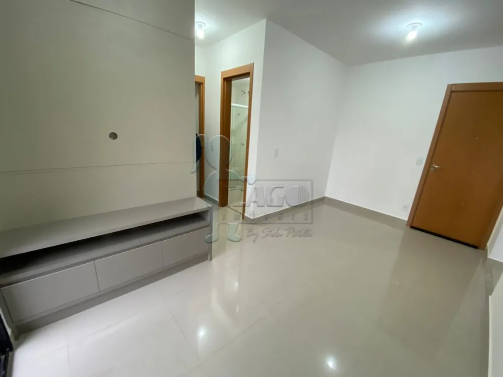 Alugar Apartamento / Padrão em Ribeirão Preto R$ 2.000,00 - Foto 2