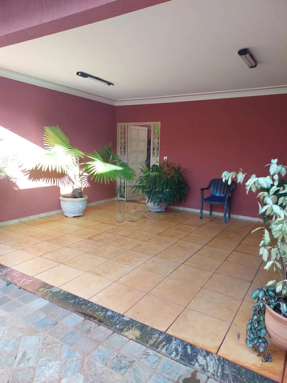 Comprar Casa / Padrão em Ribeirão Preto R$ 470.000,00 - Foto 1