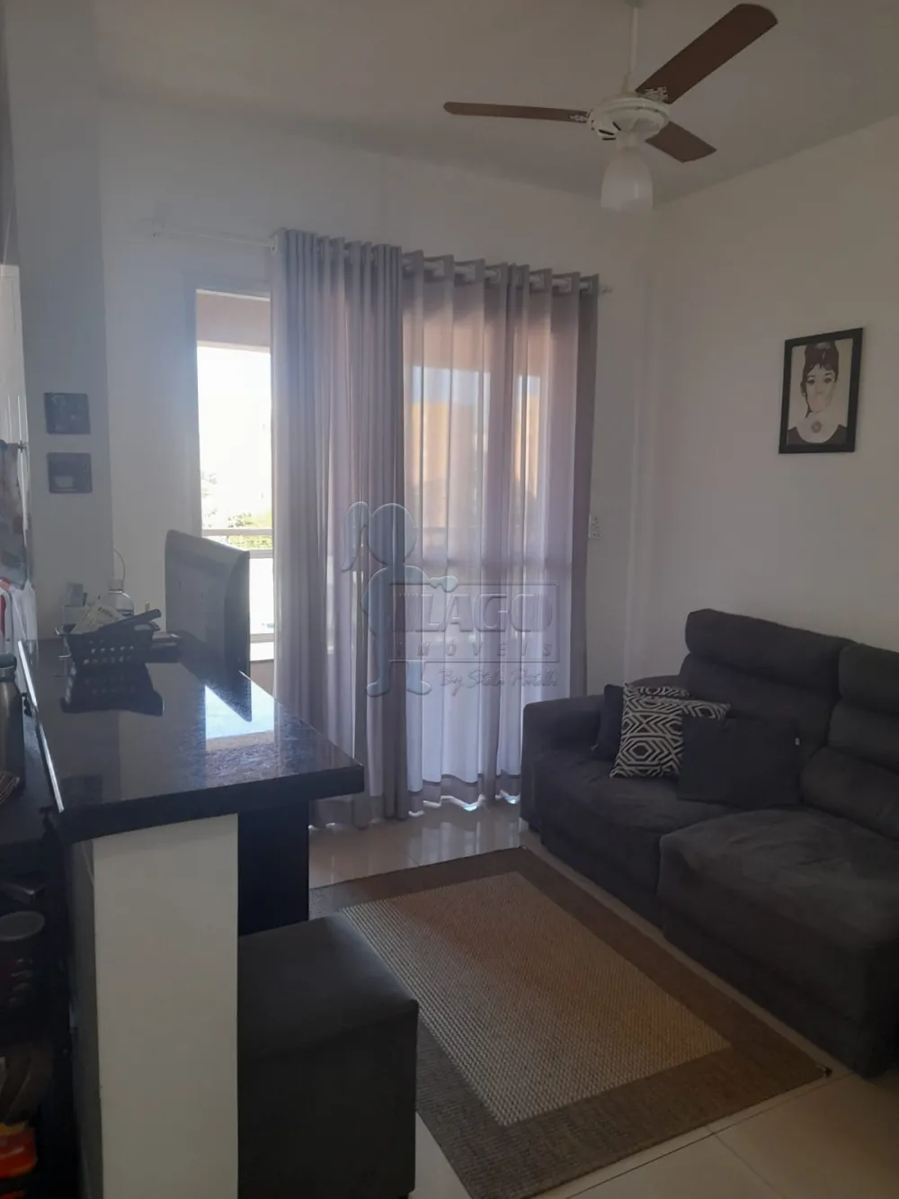 Comprar Apartamento / Padrão em Ribeirão Preto R$ 300.000,00 - Foto 1