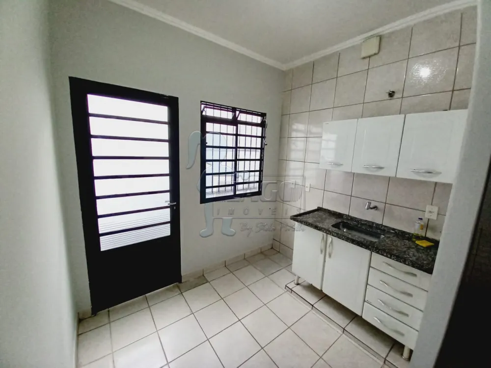 Alugar Casa / Padrão em Ribeirão Preto R$ 1.400,00 - Foto 4