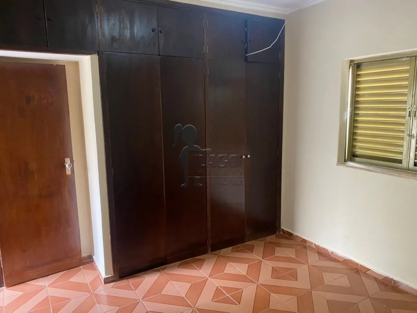 Alugar Casa / Padrão em Ribeirão Preto R$ 1.700,00 - Foto 4