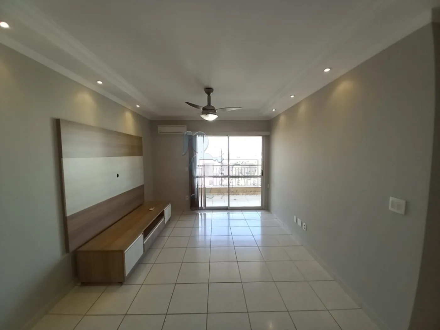 Alugar Apartamento / Padrão em Ribeirão Preto R$ 2.700,00 - Foto 2