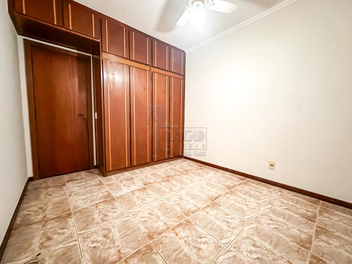 Alugar Apartamentos / Padrão em Ribeirão Preto R$ 1.800,00 - Foto 12