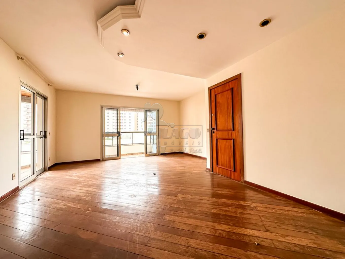 Alugar Apartamentos / Padrão em Ribeirão Preto R$ 1.800,00 - Foto 2