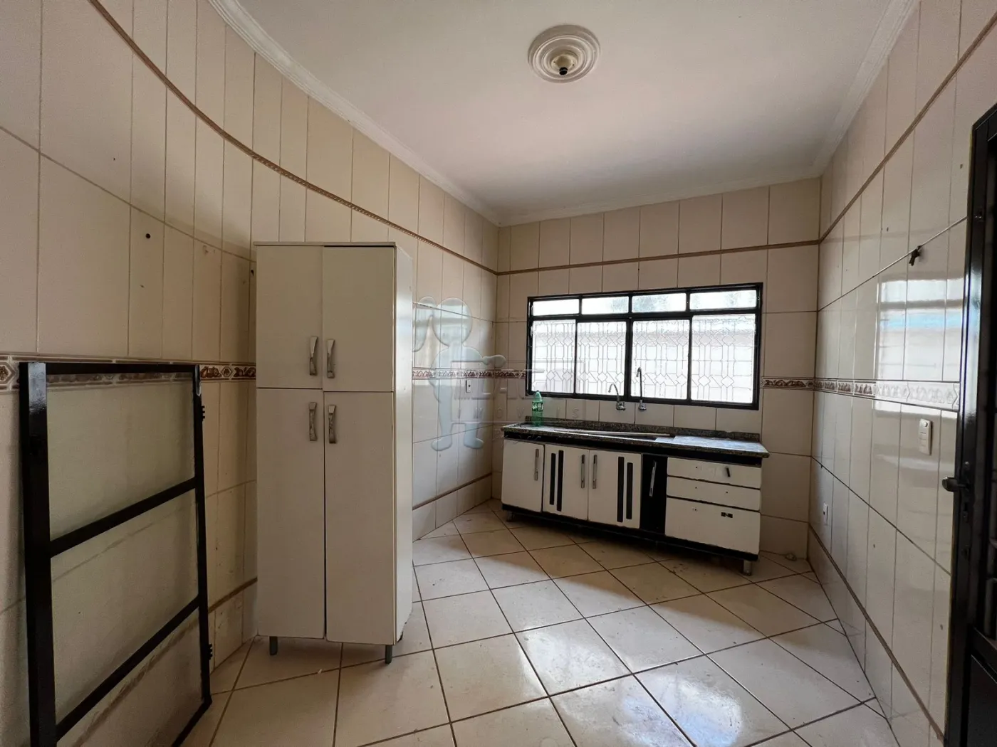 Alugar Casa / Padrão em Ribeirão Preto R$ 2.200,00 - Foto 4