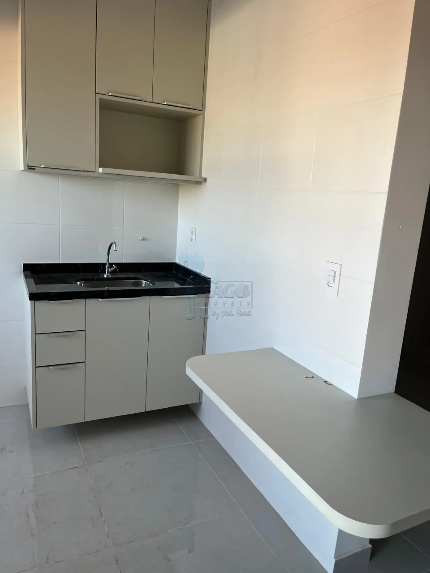 Alugar Apartamento / Kitnet em Ribeirão Preto R$ 1.700,00 - Foto 1