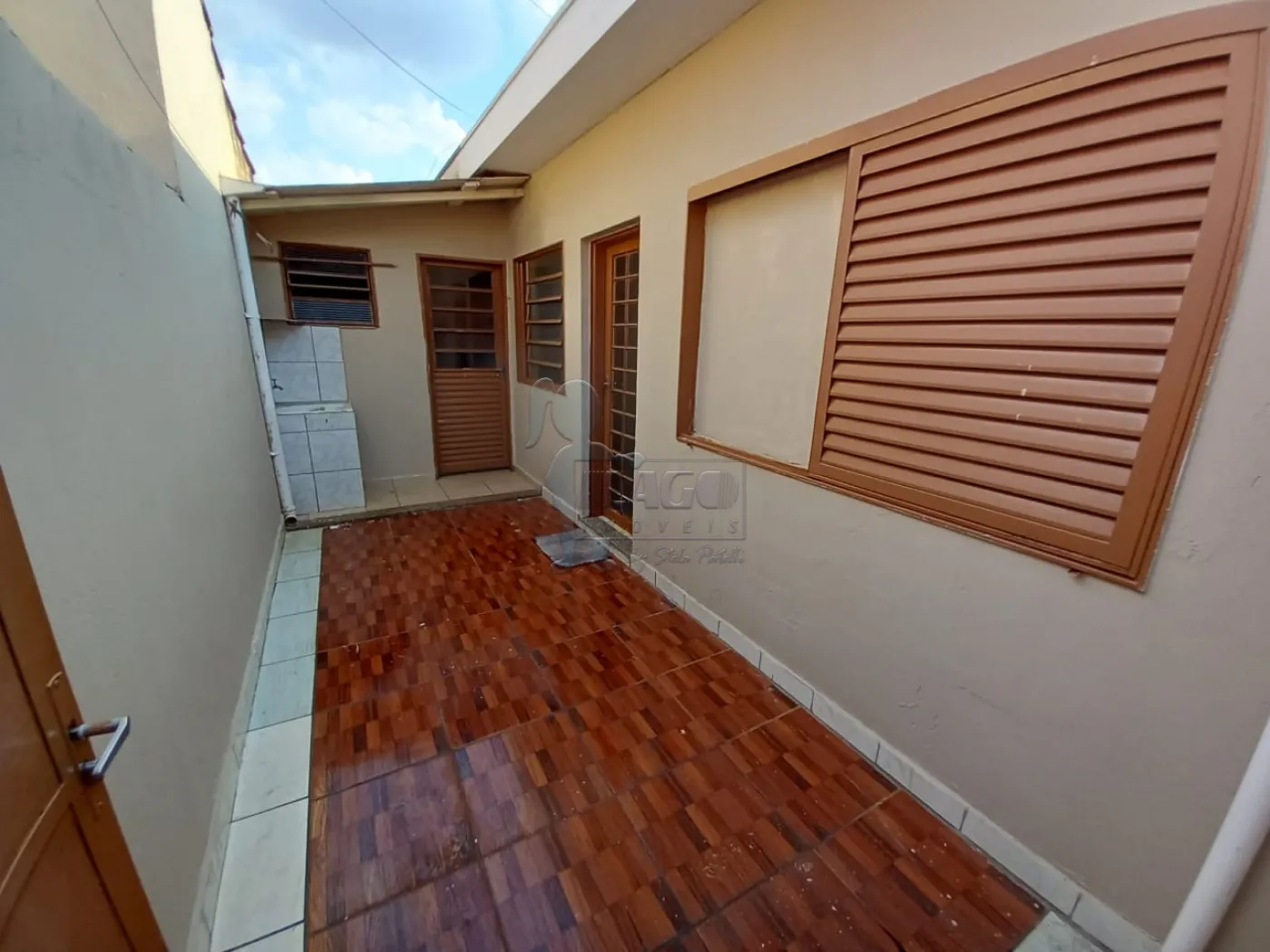 Alugar Casa / Padrão em Ribeirão Preto R$ 650,00 - Foto 6