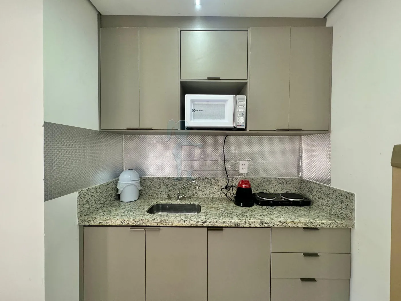 Comprar Apartamento / Kitnet em Ribeirão Preto R$ 300.000,00 - Foto 5