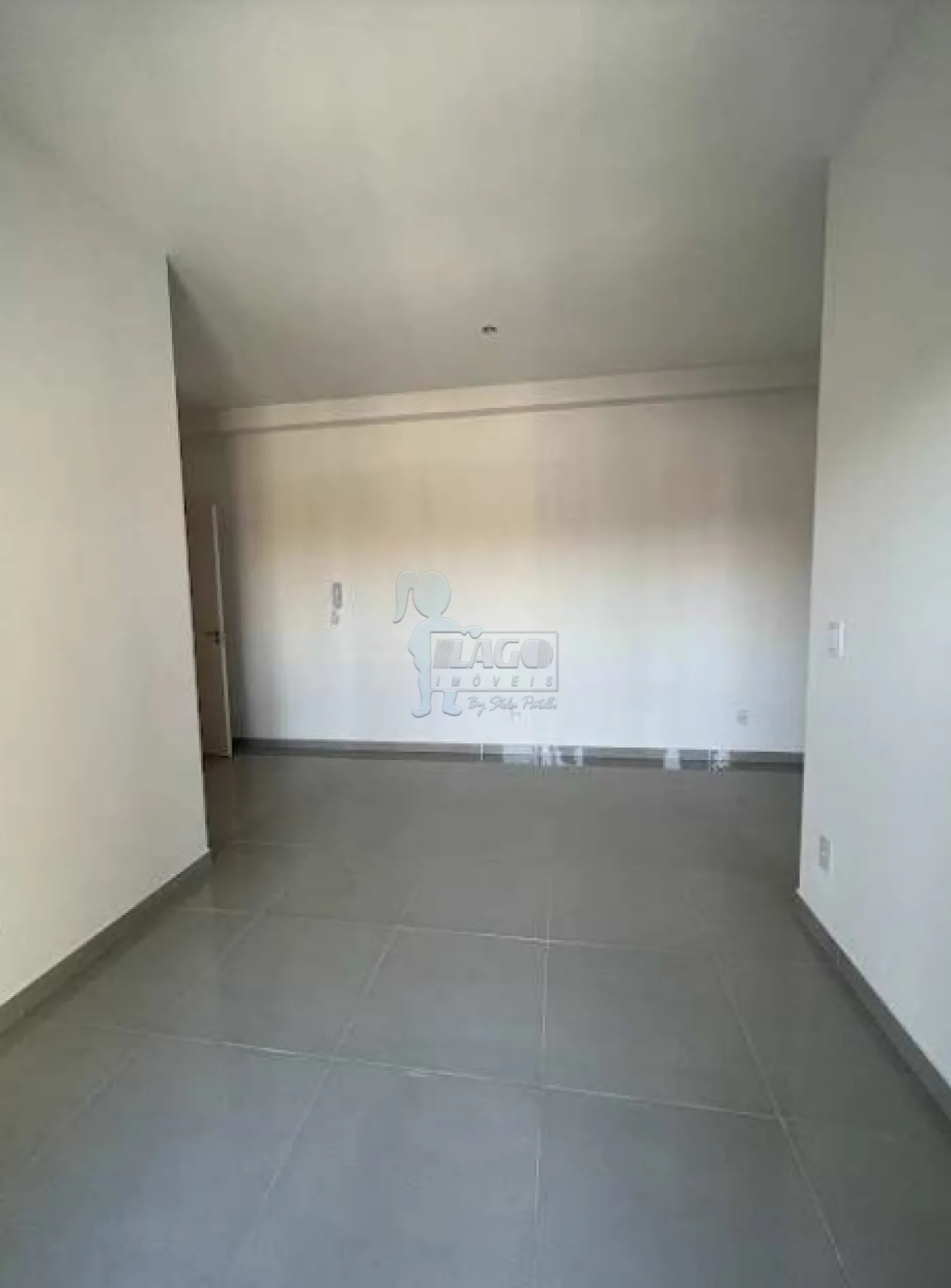 Alugar Apartamentos / Padrão em Ribeirão Preto R$ 1.300,00 - Foto 2