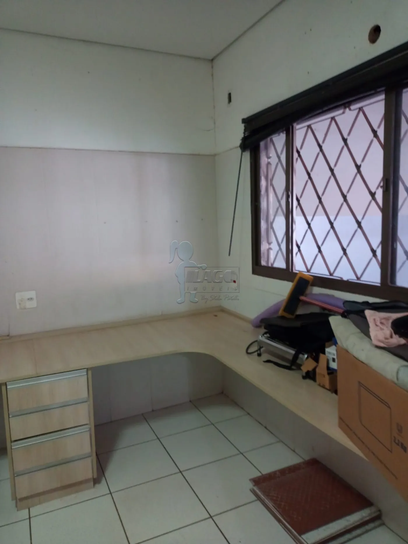 Alugar Casa / Padrão em Ribeirão Preto R$ 1.700,00 - Foto 1