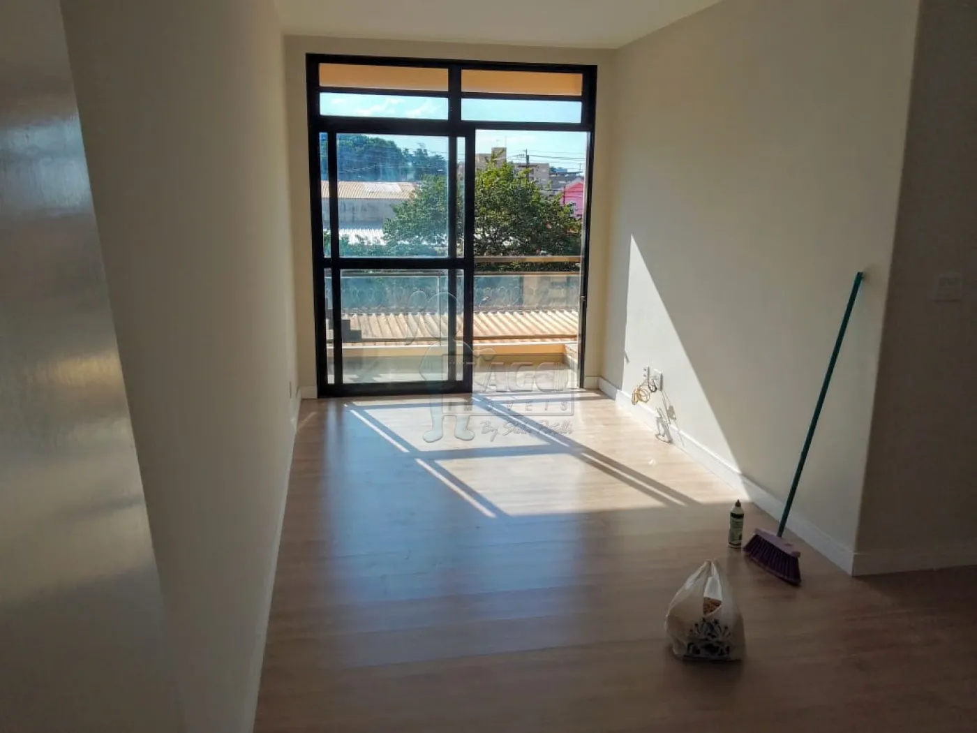 Comprar Apartamento / Padrão em Ribeirão Preto R$ 390.000,00 - Foto 1