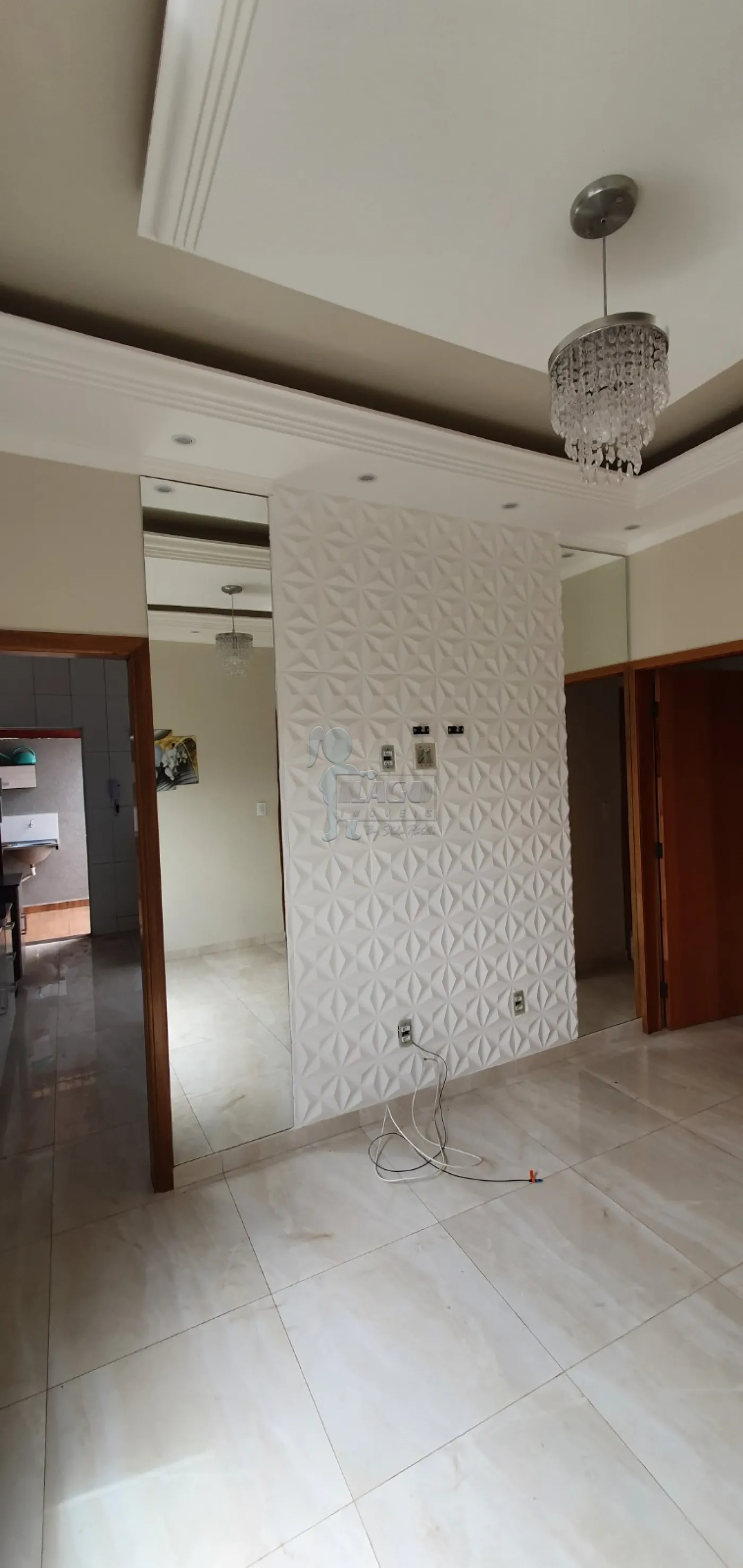 Comprar Casa / Padrão em Cajuru R$ 320.000,00 - Foto 1