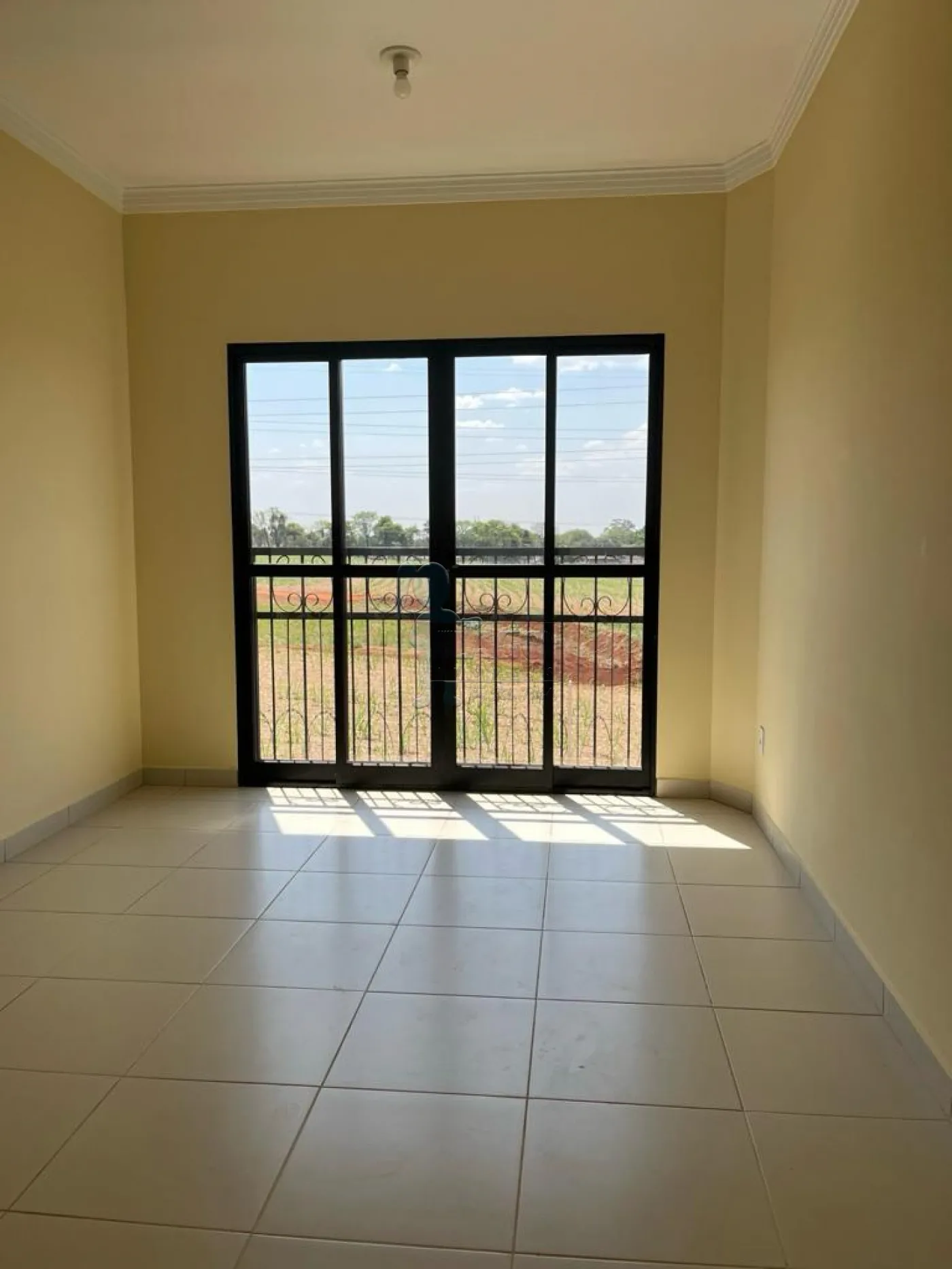 Alugar Apartamento / Padrão em Ribeirão Preto R$ 1.500,00 - Foto 1