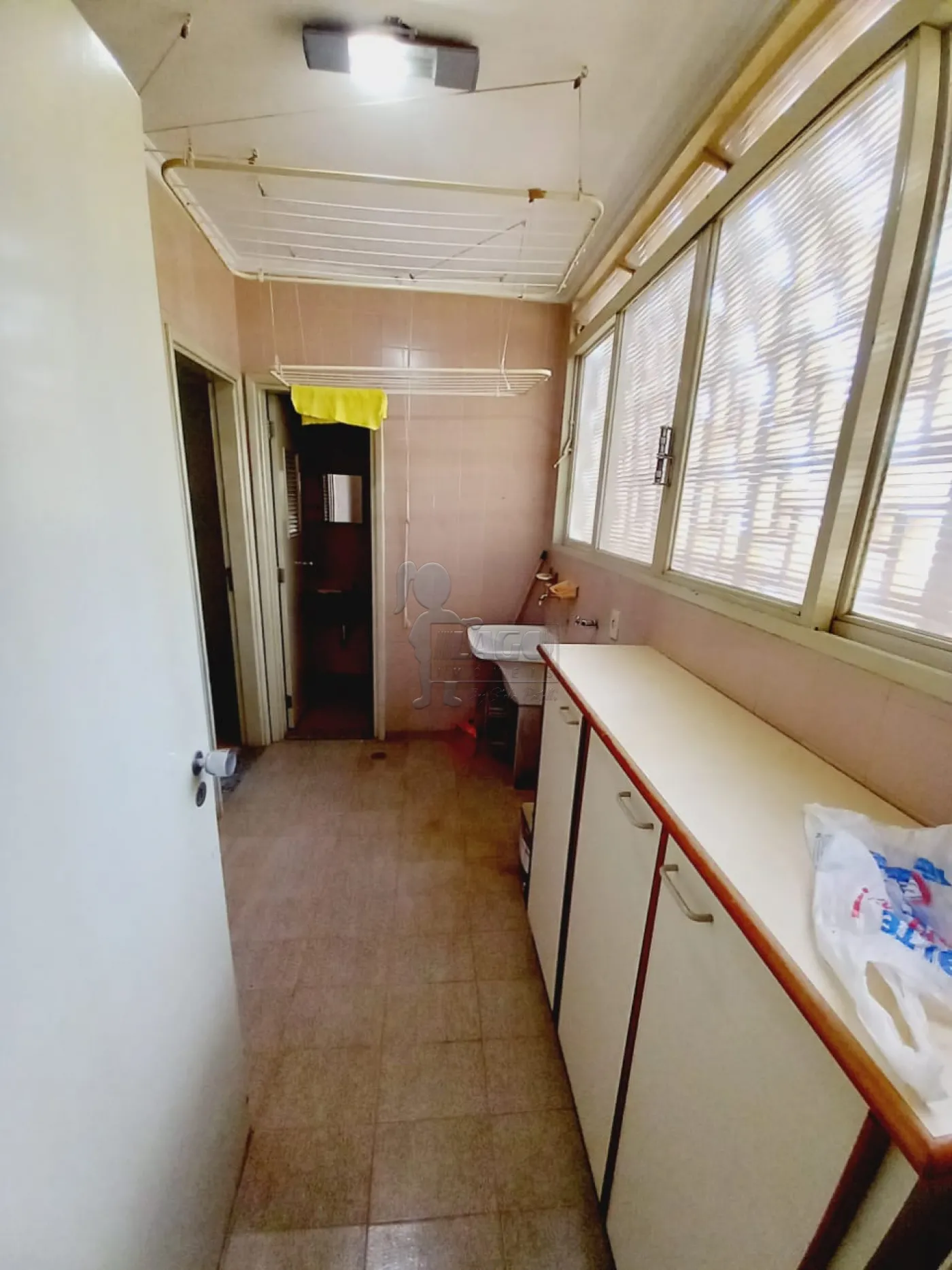 Alugar Apartamento / Padrão em Ribeirão Preto R$ 1.500,00 - Foto 11