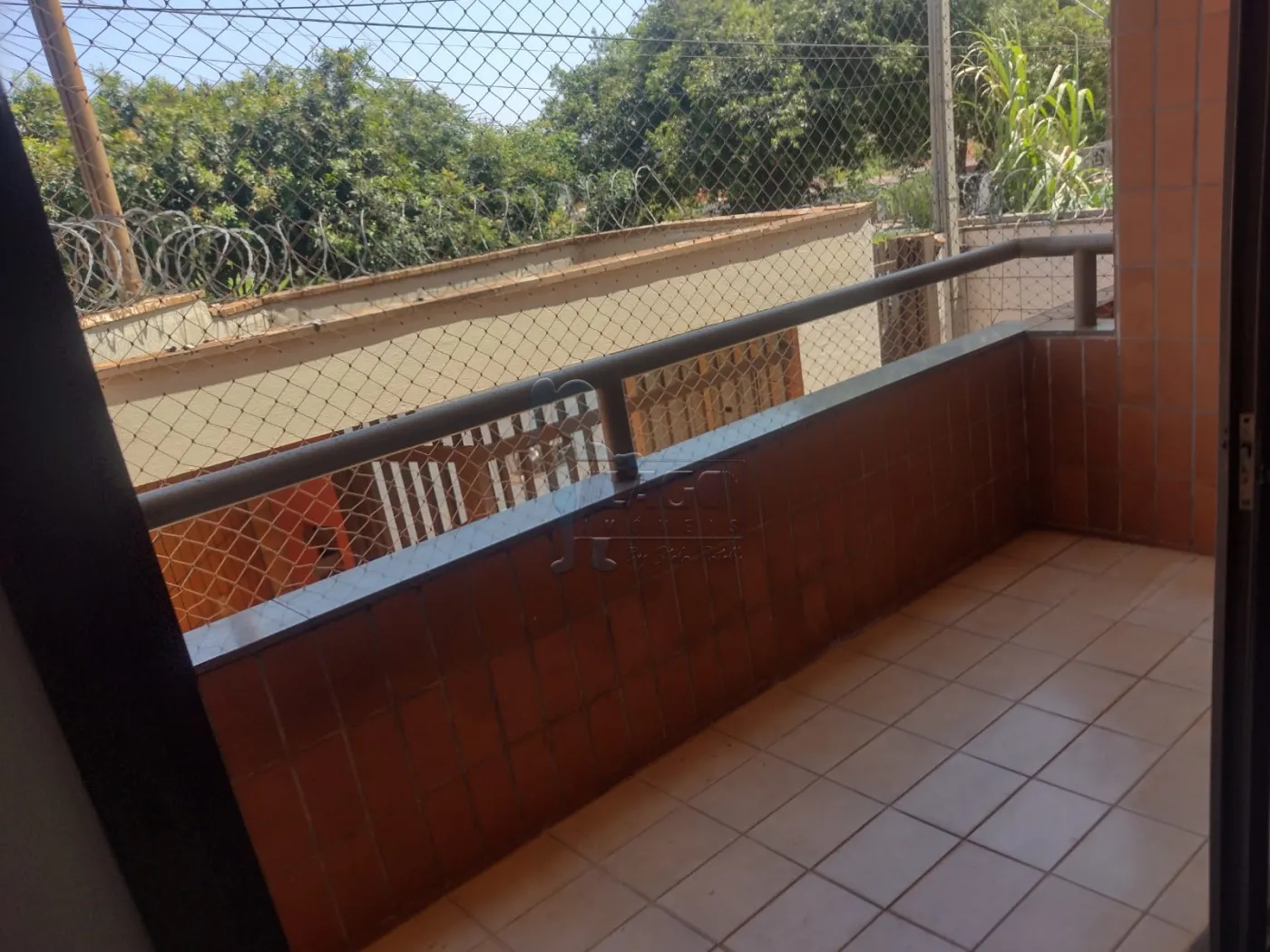 Alugar Apartamento / Padrão em Ribeirão Preto R$ 1.400,00 - Foto 1