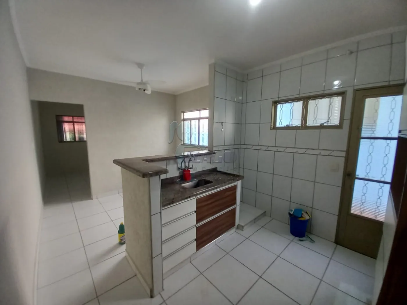 Comprar Casa / Padrão em Ribeirão Preto R$ 297.000,00 - Foto 3