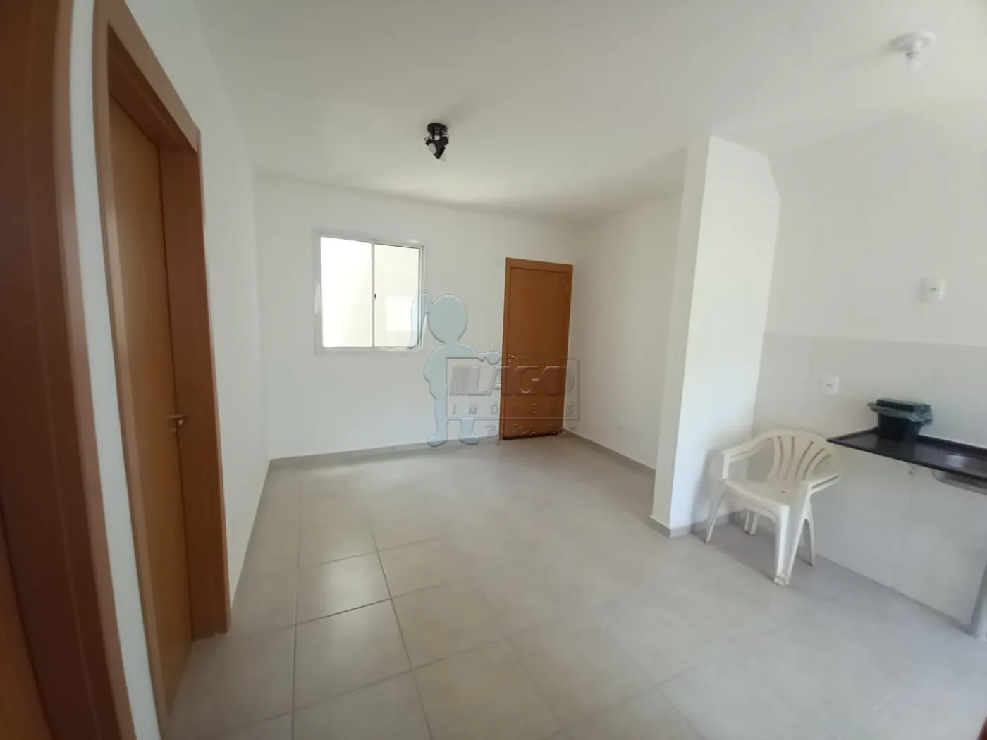 Alugar Apartamento / Padrão em Ribeirão Preto R$ 750,00 - Foto 2